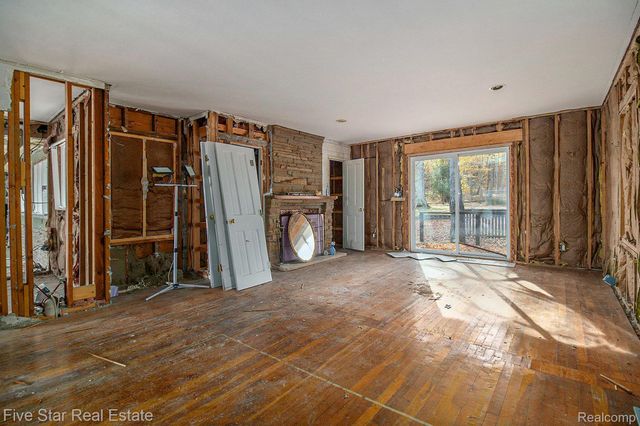 3162 Crescent Beach Road, Manistee, MI 49660