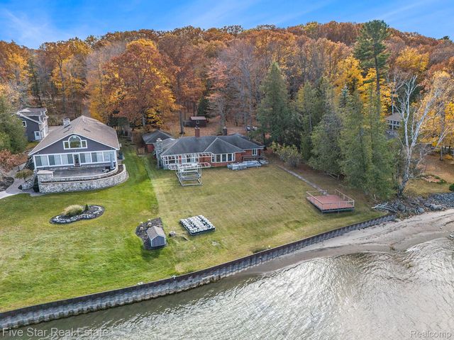 3162 Crescent Beach Road, Manistee, MI 49660
