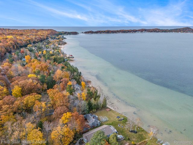 3162 Crescent Beach Road, Manistee, MI 49660