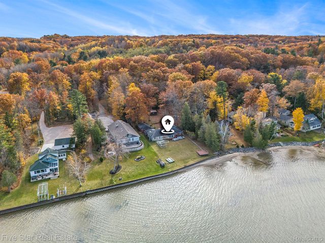 3162 Crescent Beach Road, Manistee, MI 49660