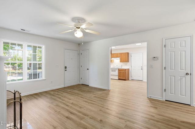 208 Highgate Circle, Wake Forest, NC 27587