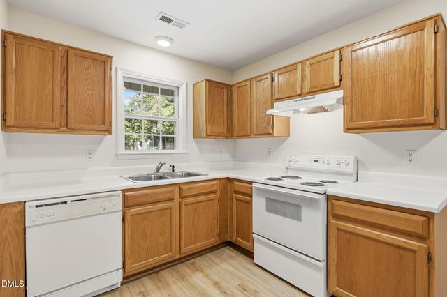 208 Highgate Circle, Wake Forest, NC 27587
