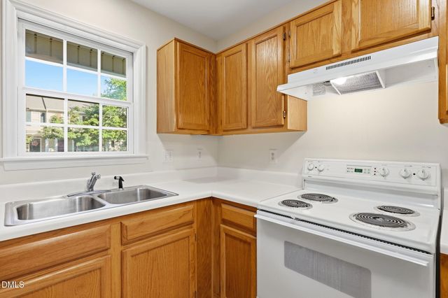 208 Highgate Circle, Wake Forest, NC 27587