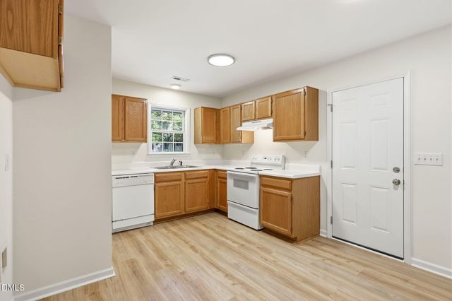 208 Highgate Circle, Wake Forest, NC 27587