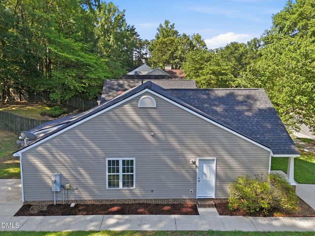 208 Highgate Circle, Wake Forest, NC 27587