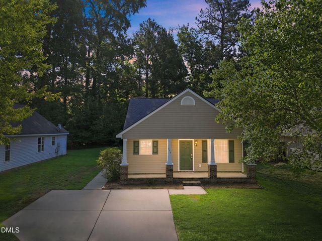 208 Highgate Circle, Wake Forest, NC 27587