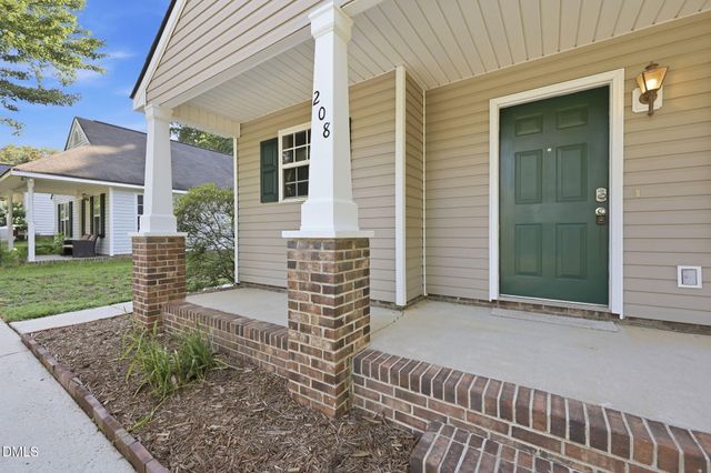 208 Highgate Circle, Wake Forest, NC 27587