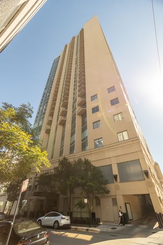 111 W MAPLE Street 3207, Chicago, IL 60610
