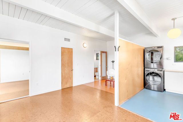 2460 Gower Street, Los Angeles, CA 90068