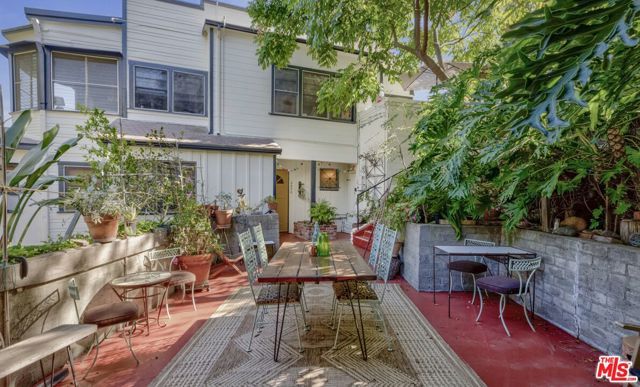 2460 Gower Street, Los Angeles, CA 90068