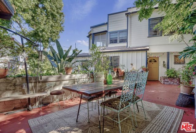 2460 Gower Street, Los Angeles, CA 90068