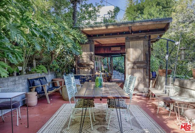 2460 Gower Street, Los Angeles, CA 90068