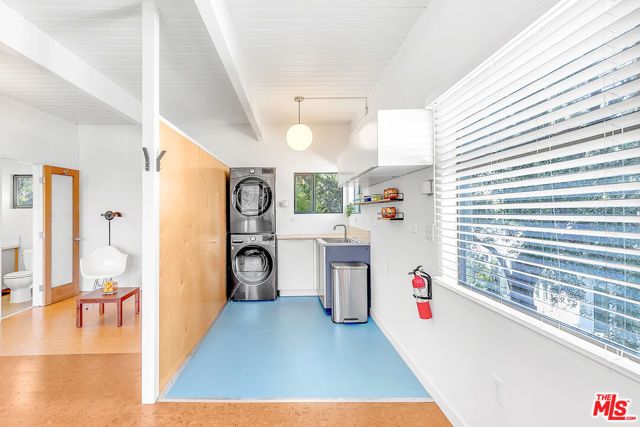 2460 Gower Street, Los Angeles, CA 90068
