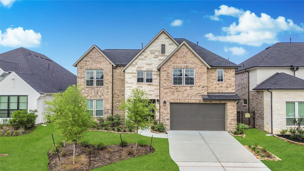 26923 Longwood Ledge Drive, The Woodlands, TX 77389