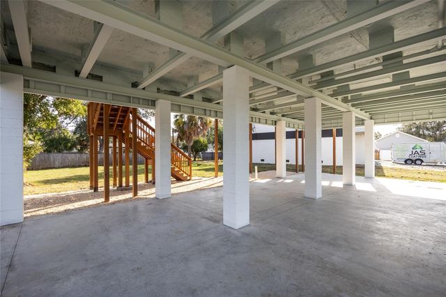 4869 VENETIAN BOULEVARD NE, St Petersburg, FL 33703