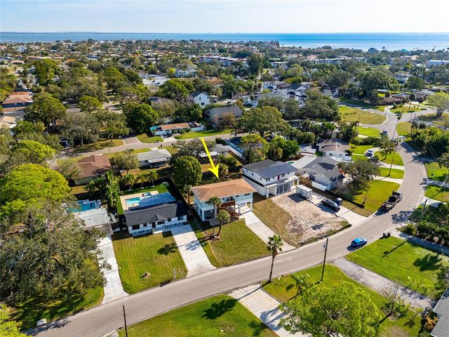 4869 VENETIAN BOULEVARD NE, St Petersburg, FL 33703