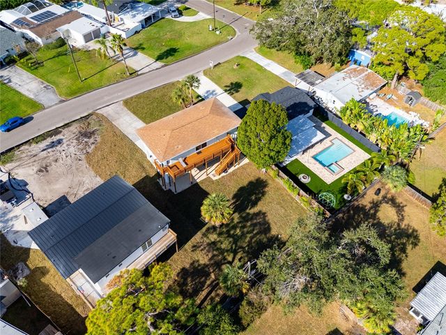 4869 VENETIAN BOULEVARD NE, St Petersburg, FL 33703