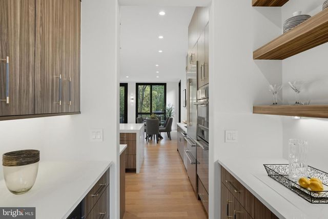 1853 MASSACHUSETTS AVE, Mclean, VA 22101