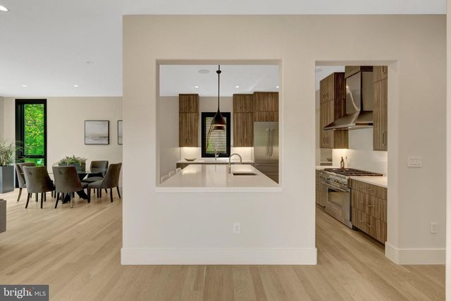 1853 MASSACHUSETTS AVE, Mclean, VA 22101