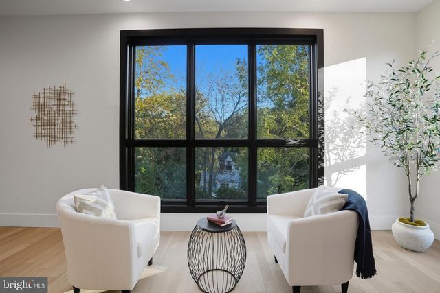 1853 MASSACHUSETTS AVE, Mclean, VA 22101