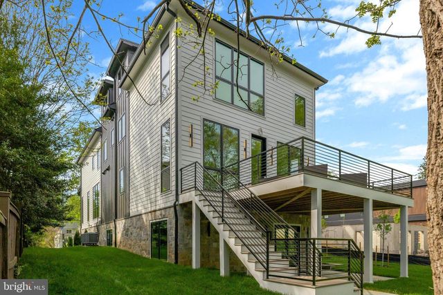 1853 MASSACHUSETTS AVE, Mclean, VA 22101