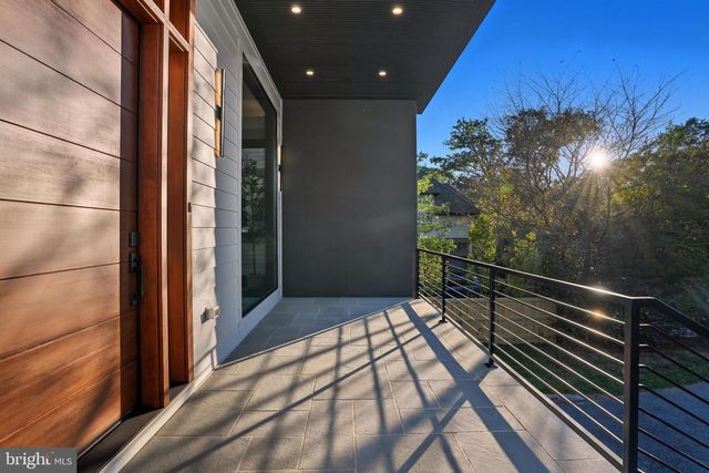 1853 MASSACHUSETTS AVE, Mclean, VA 22101