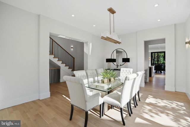 1853 MASSACHUSETTS AVE, Mclean, VA 22101