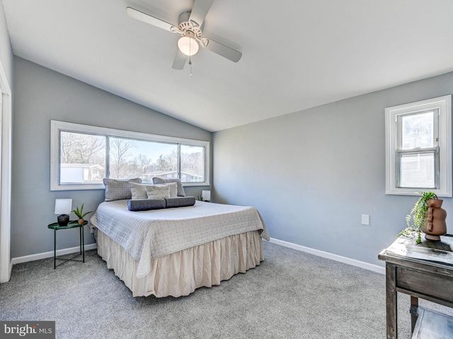 906 SCOTTS HILL DR, Pikesville, MD 21208