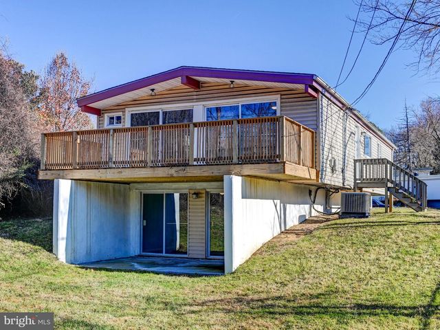 906 SCOTTS HILL DR, Pikesville, MD 21208