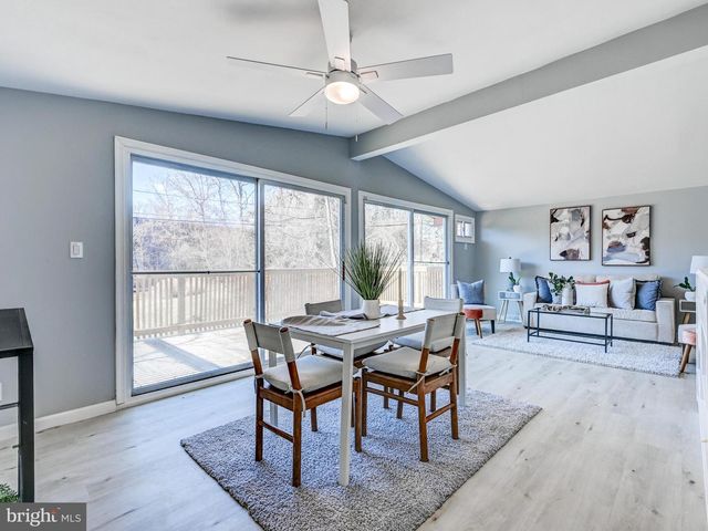 906 SCOTTS HILL DR, Pikesville, MD 21208