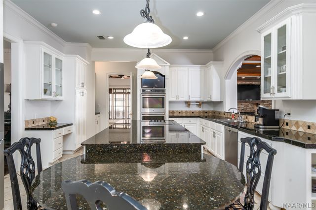 8312 Wynlakes Boulevard, Montgomery, AL 36117