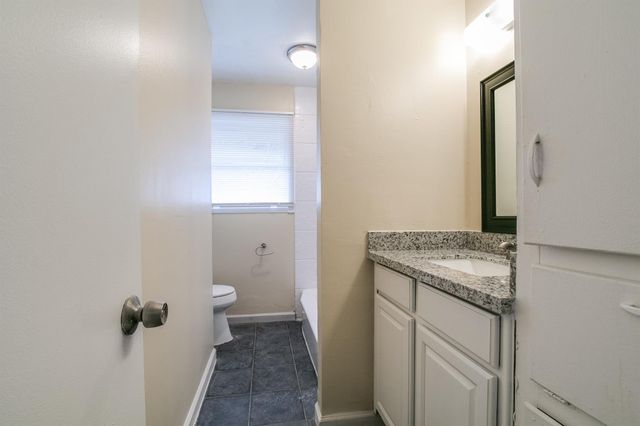 5755 Oakham Street, Houston, TX 77085