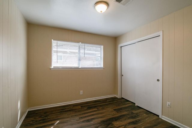 5755 Oakham Street, Houston, TX 77085