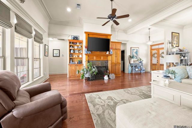 8510 Ormand Dr, Zachary, LA 70791