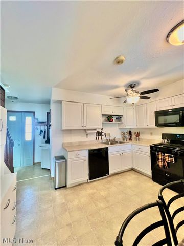 620 Topaz Lane, Brunswick, OH 44212