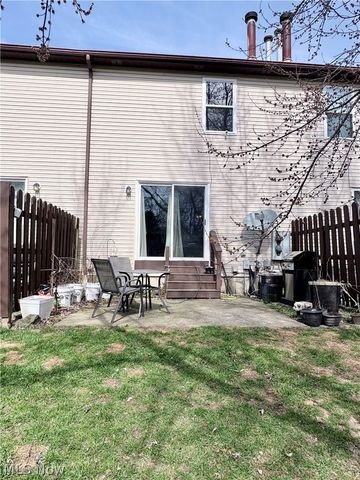 620 Topaz Lane, Brunswick, OH 44212