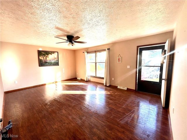 2205 Kimball Court, Akron, OH 44314