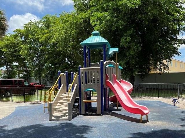 10090 NW 80th Ct 1401, Hialeah Gardens, FL 33016