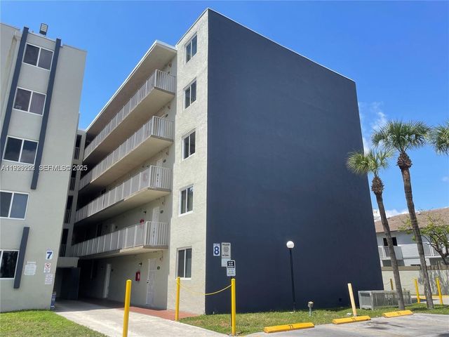 10090 NW 80th Ct 1401, Hialeah Gardens, FL 33016