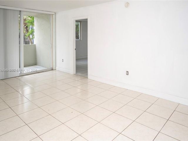 10090 NW 80th Ct 1401, Hialeah Gardens, FL 33016