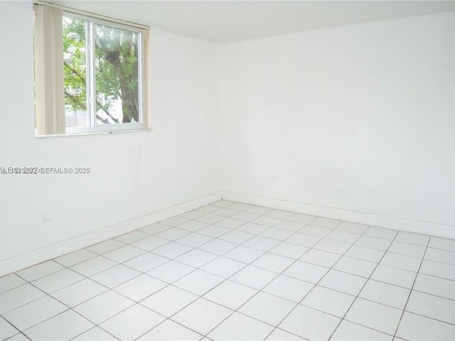 10090 NW 80th Ct 1401, Hialeah Gardens, FL 33016