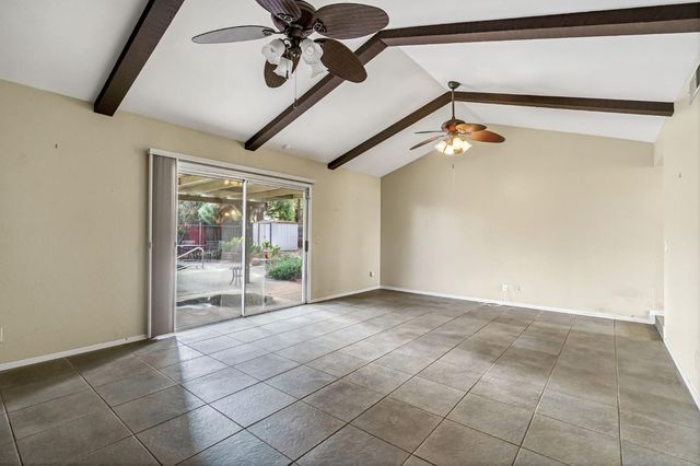 1606 Barstow Avenue, Clovis, CA 93611