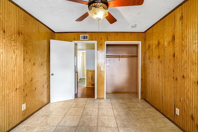 1606 Barstow Avenue, Clovis, CA 93611