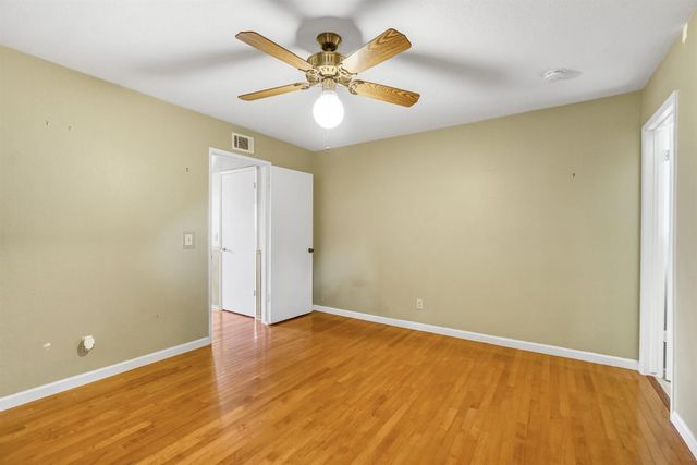 1606 Barstow Avenue, Clovis, CA 93611