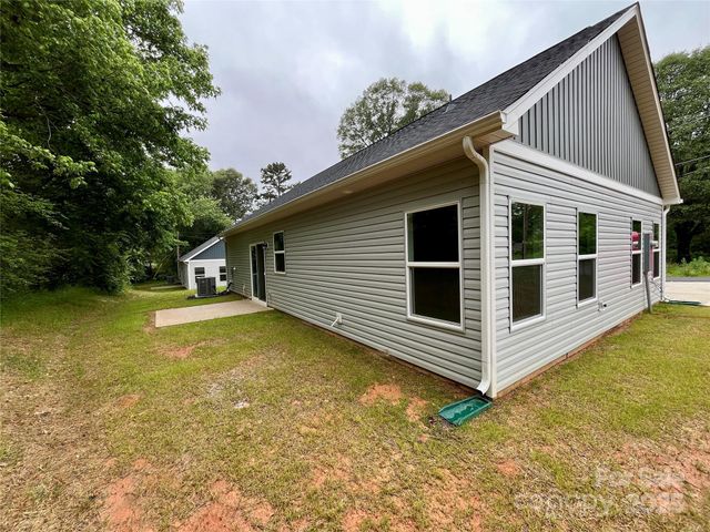 212 Queens Court, Gastonia, NC 28052