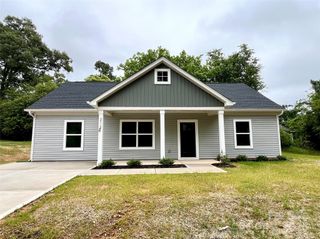 212 Queens Court, Gastonia, NC 28052