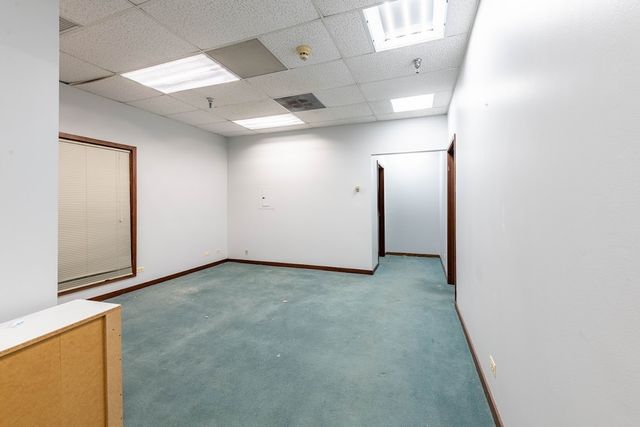 415 Washington Street 116, Waukegan, IL 60085