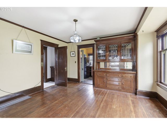 3203 Se 66TH Ave, Portland, OR 97206