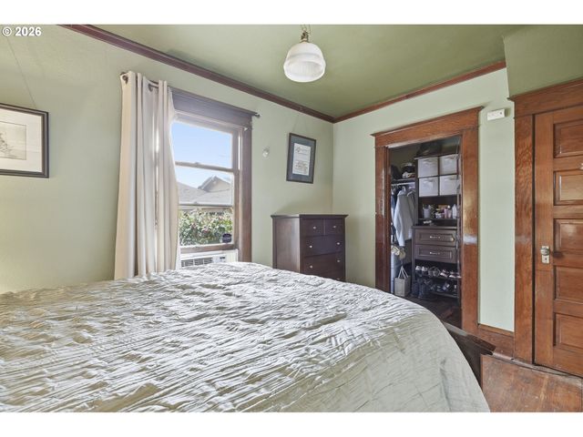 3203 Se 66TH Ave, Portland, OR 97206