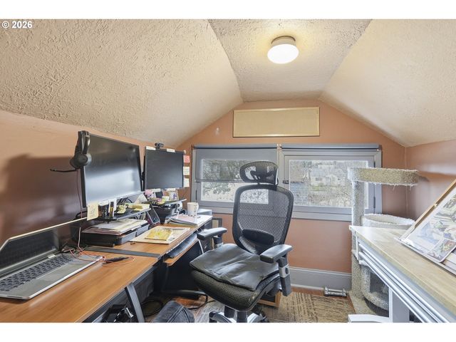 3203 Se 66TH Ave, Portland, OR 97206